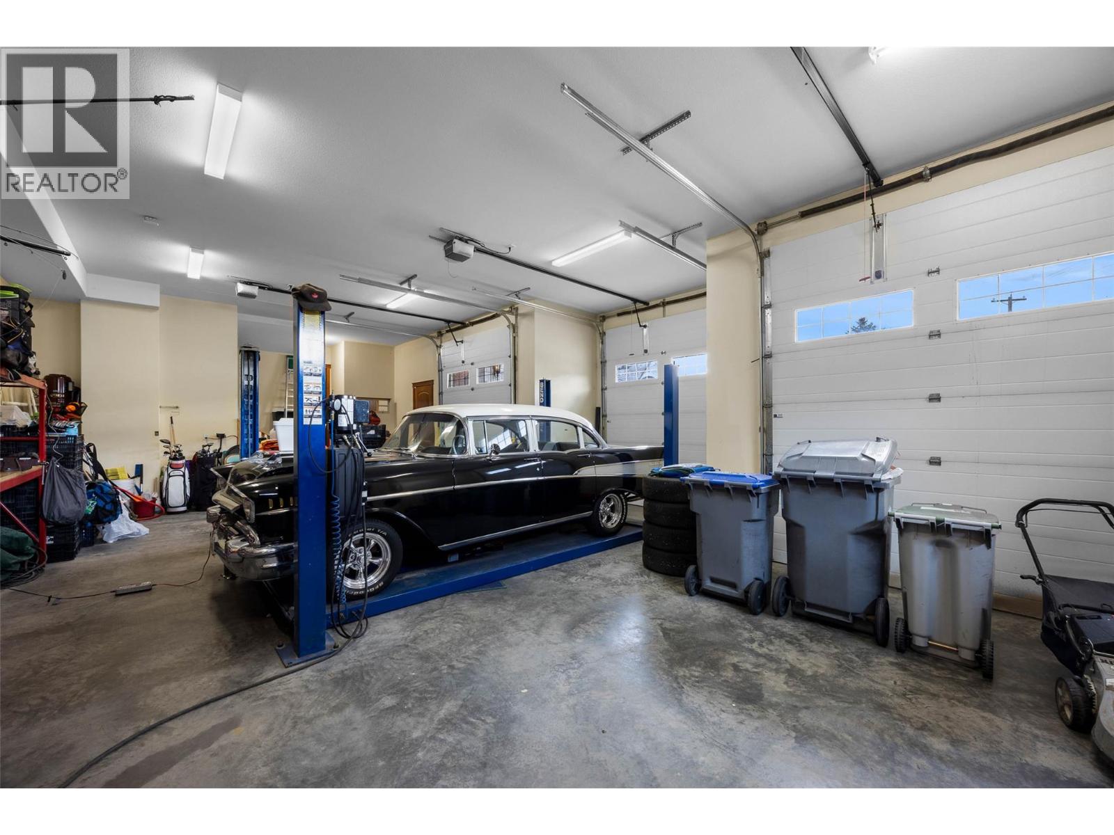 1580 LORNE STREET - 44