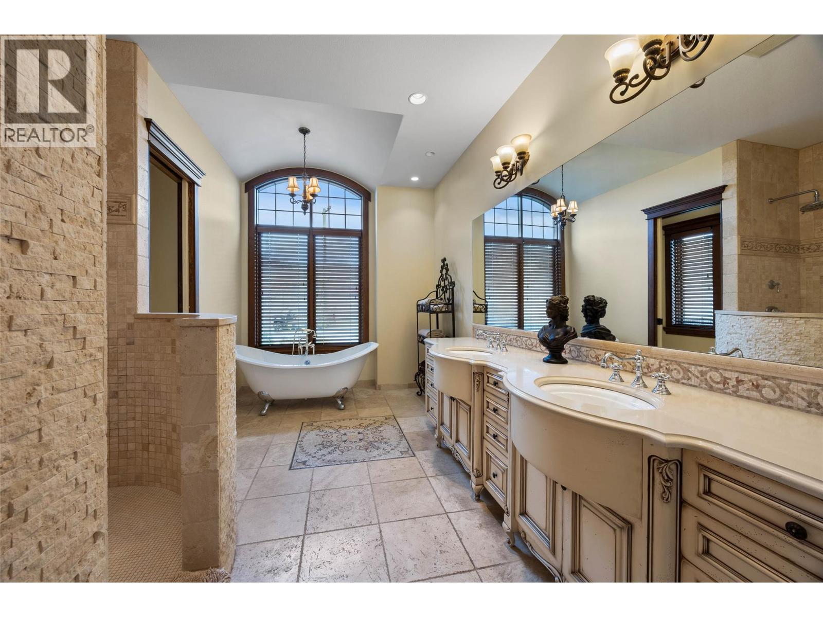 1580 LORNE STREET - 30