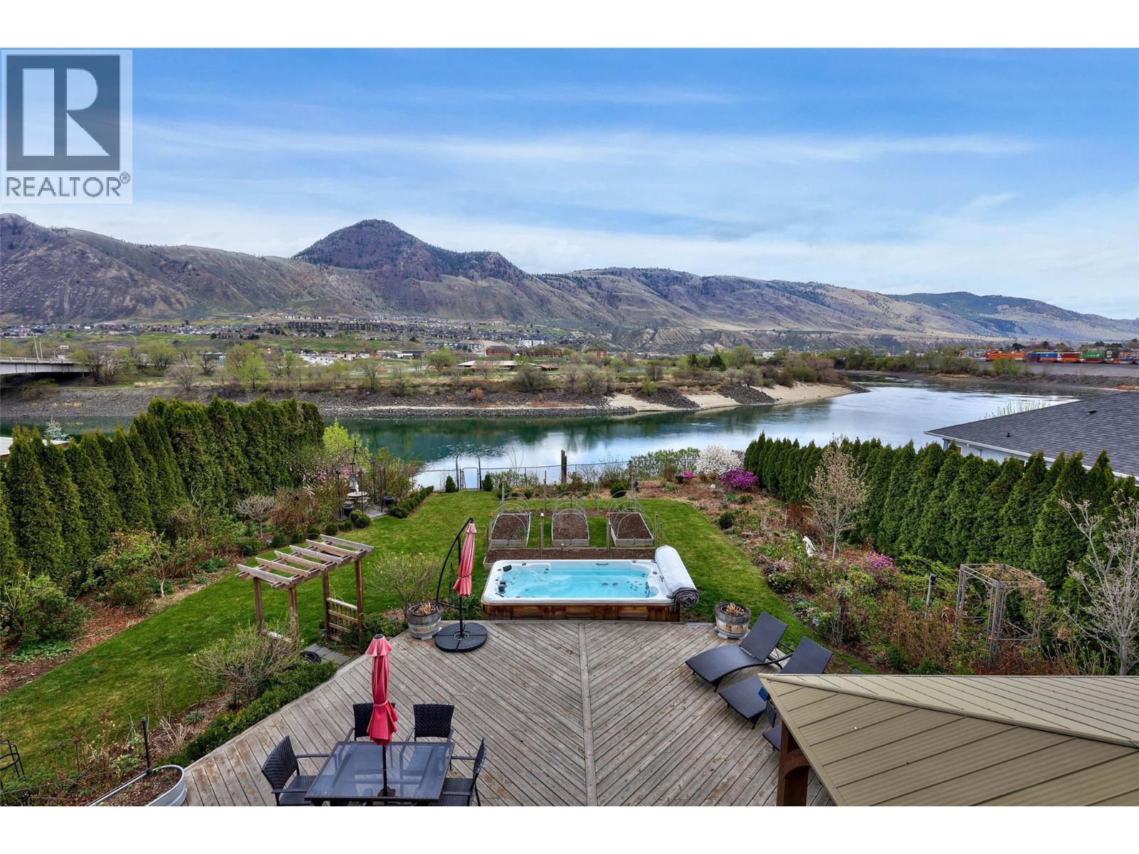 1580 LORNE STREET - 6