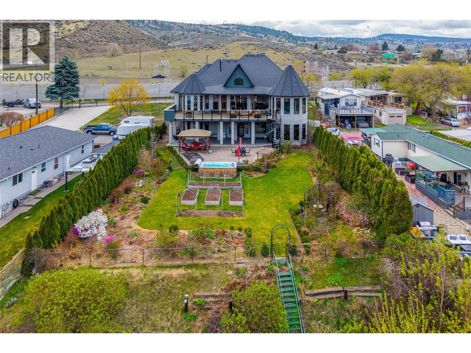 1580 LORNE STREET - 74