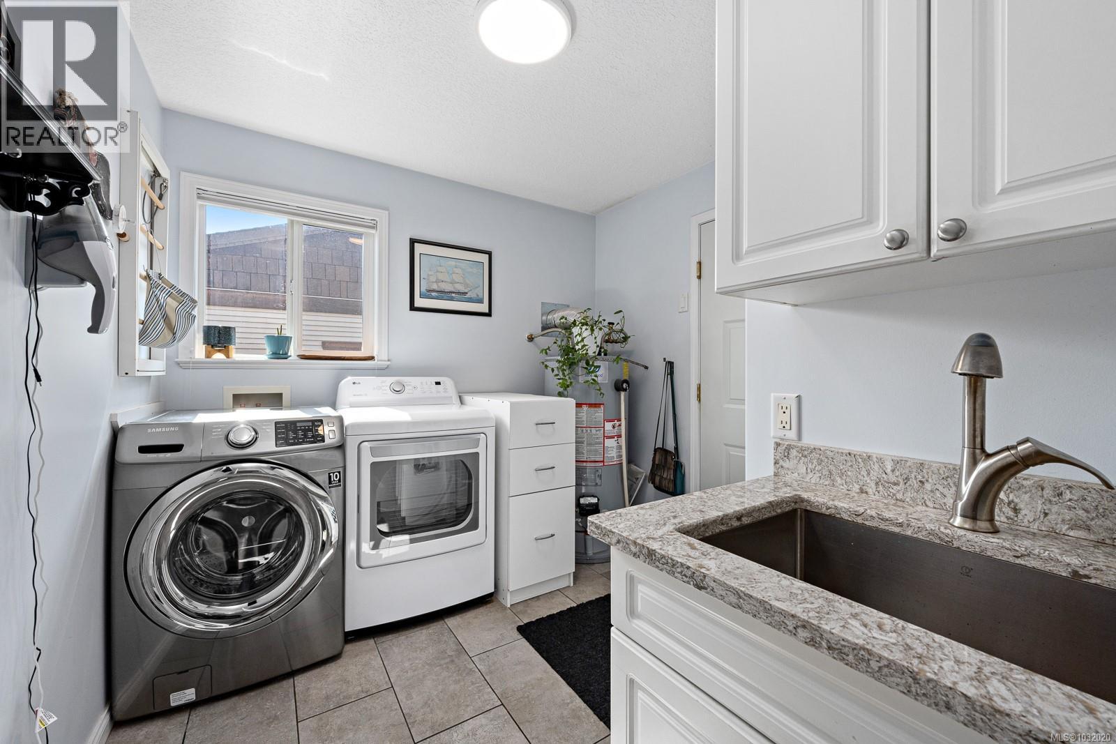 1952 MARTEN AVE - 19