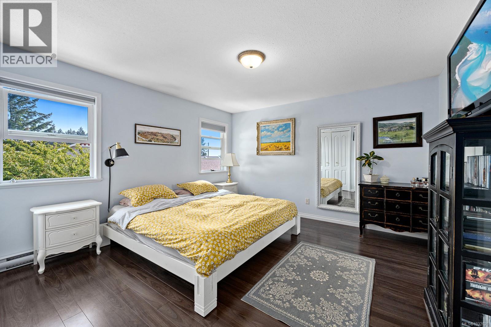 1952 MARTEN AVE - 22