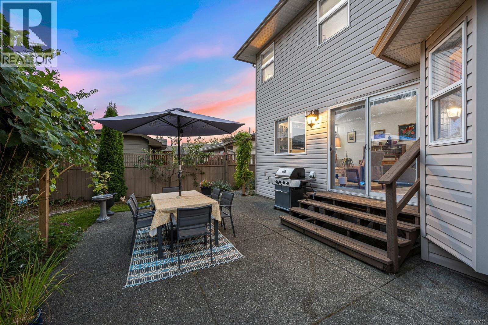 1952 MARTEN AVE - 30