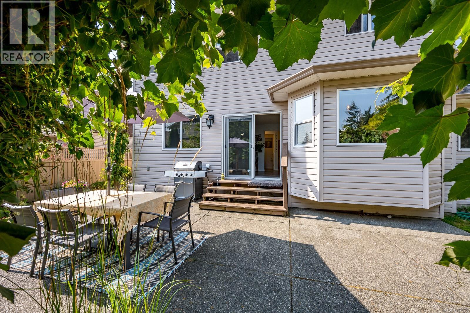 1952 MARTEN AVE - 31