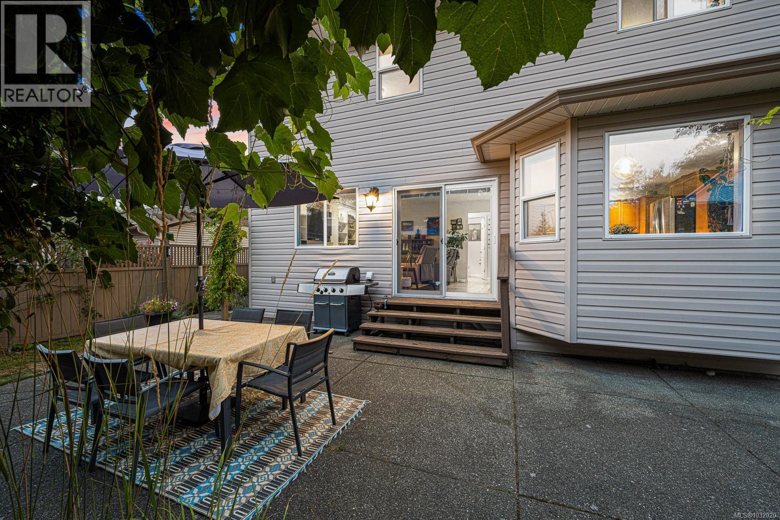 1952 MARTEN AVE - 32