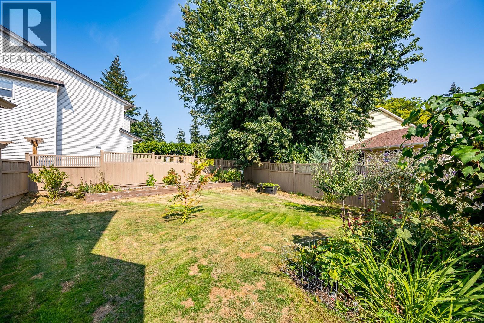 1952 MARTEN AVE - 40