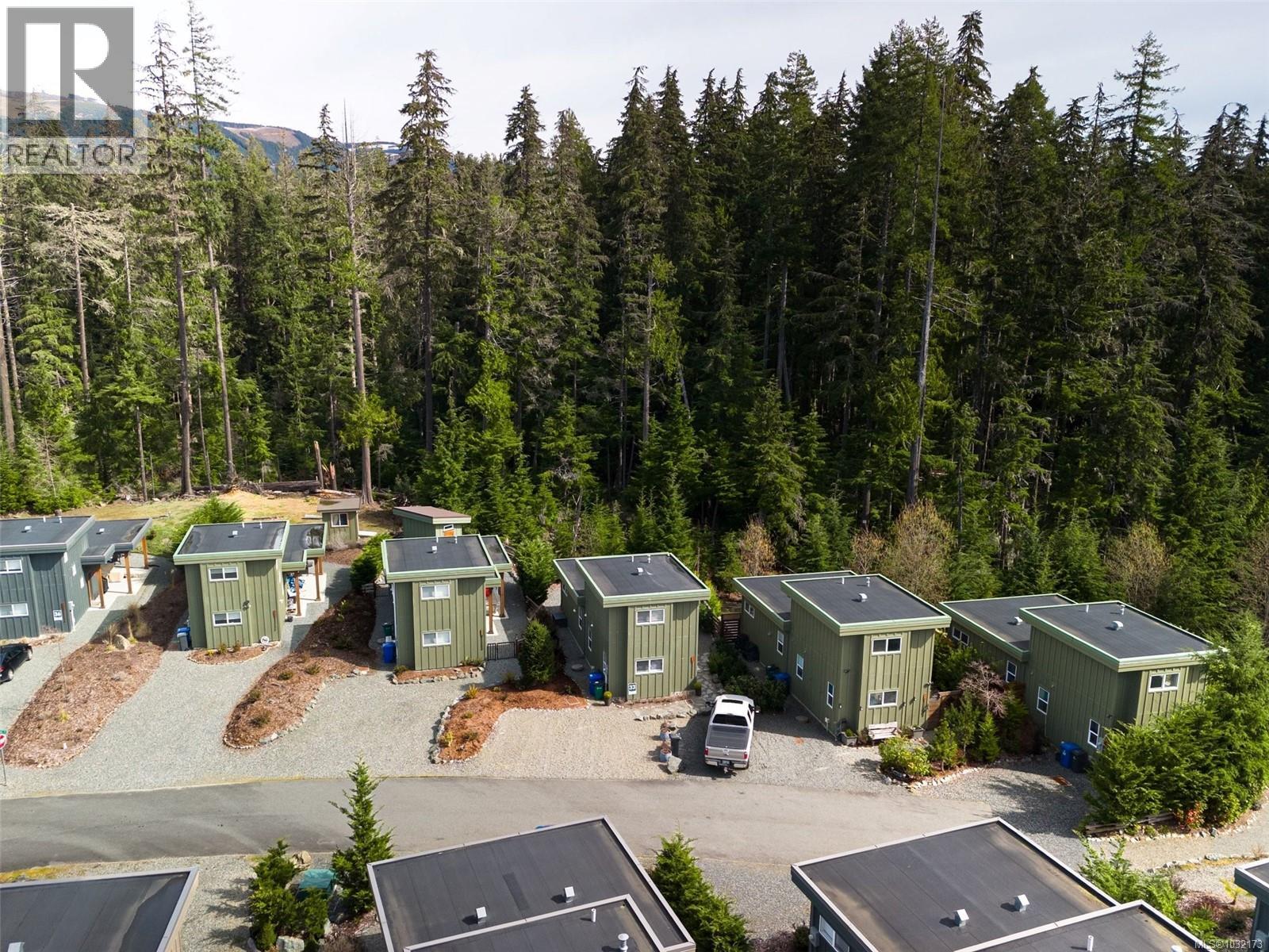  9327 Lake Trail Place, Lake Cowichan