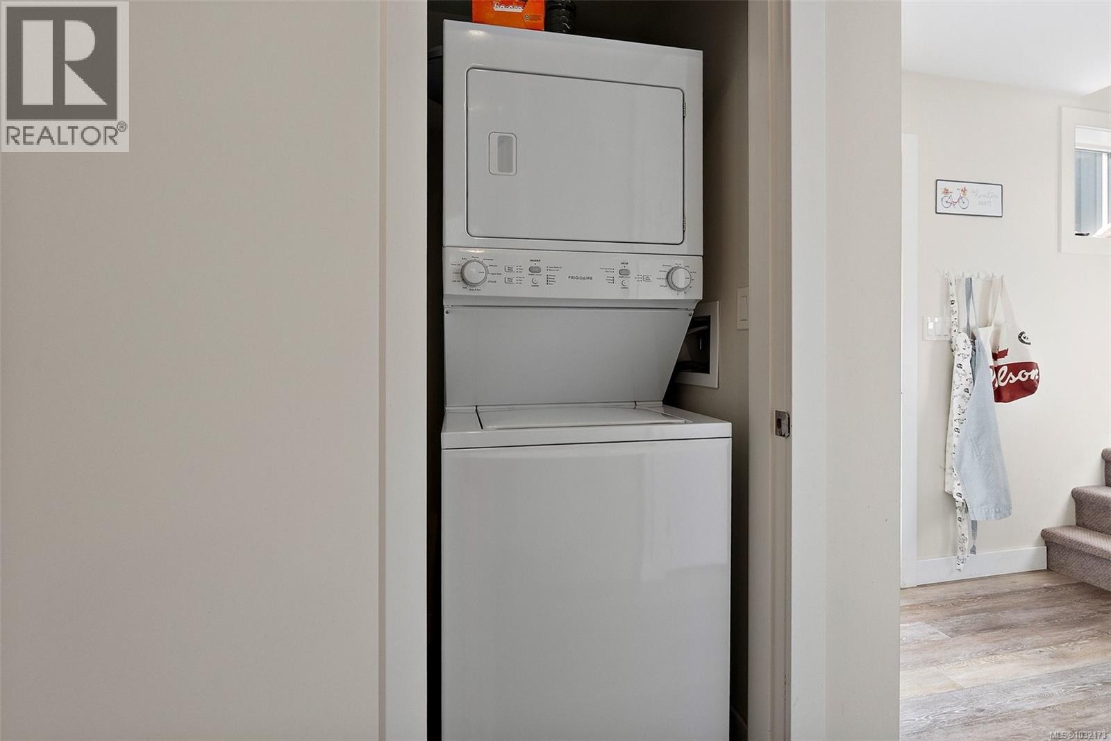  9327 Lake Trail Place, Lake Cowichan