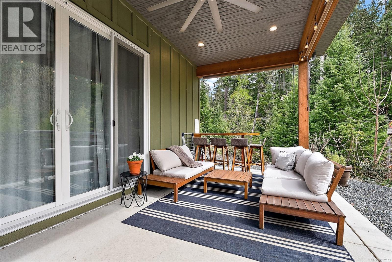  9327 Lake Trail Place, Lake Cowichan