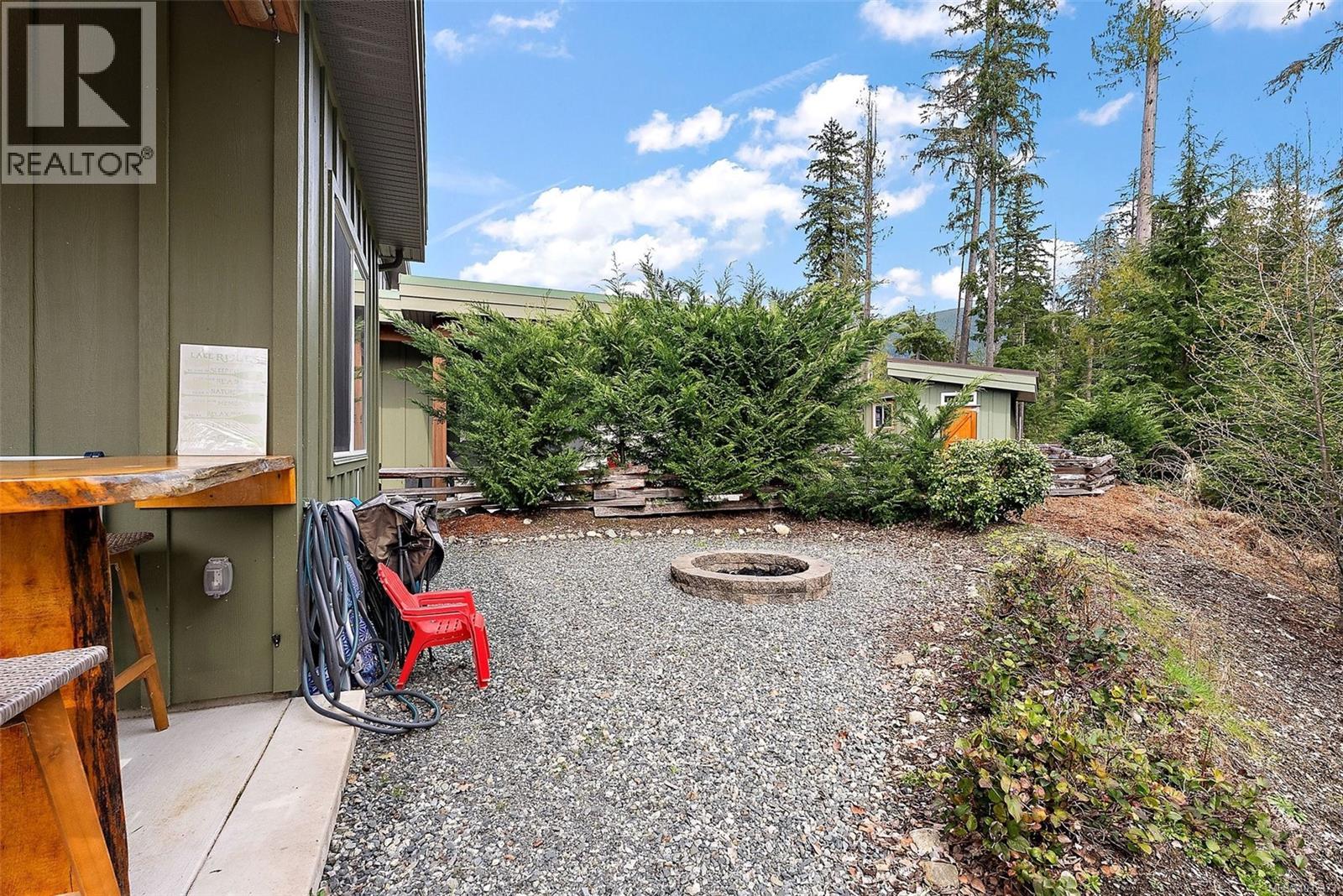  9327 Lake Trail Place, Lake Cowichan