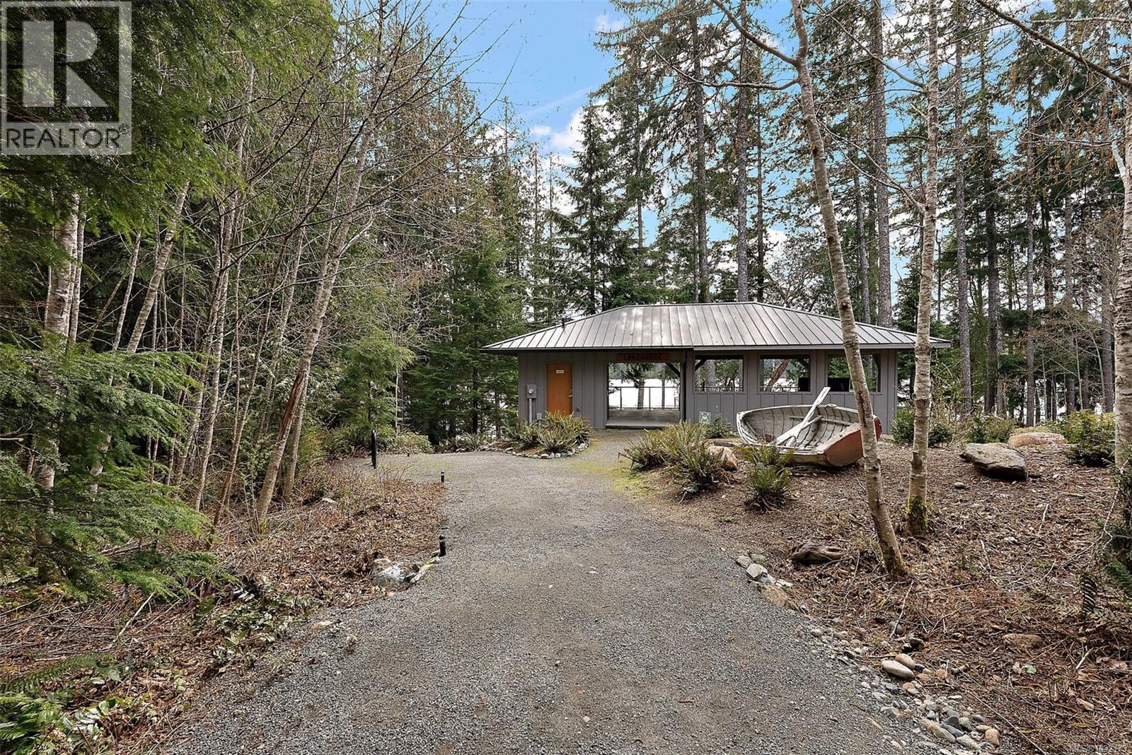  9327 Lake Trail Place, Lake Cowichan
