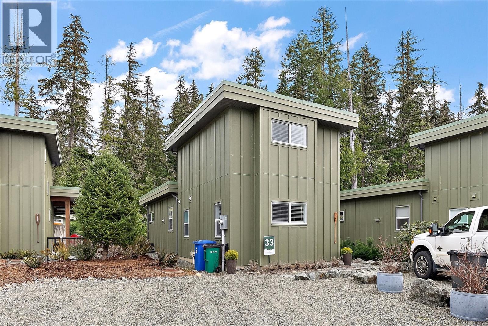  9327 Lake Trail Place, Lake Cowichan