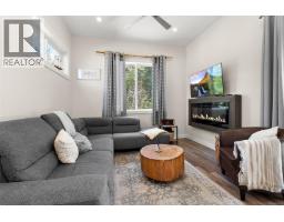 9327 Lake Trail Pl, Lake Cowichan, BC V0R2G0 Photo 8