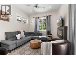 9327 Lake Trail Pl, Lake Cowichan, BC V0R2G0 Photo 9