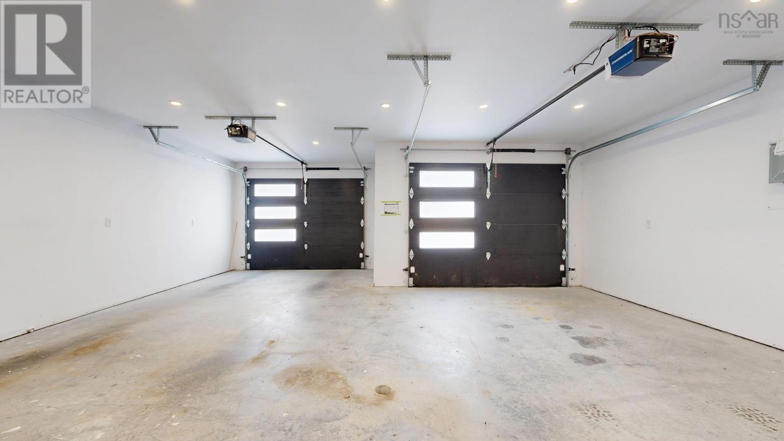 Property 34 of 42 of 6672 Highway 1