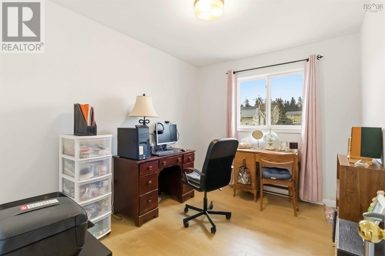 Property 21 of 36 of 33 Osborne Drive