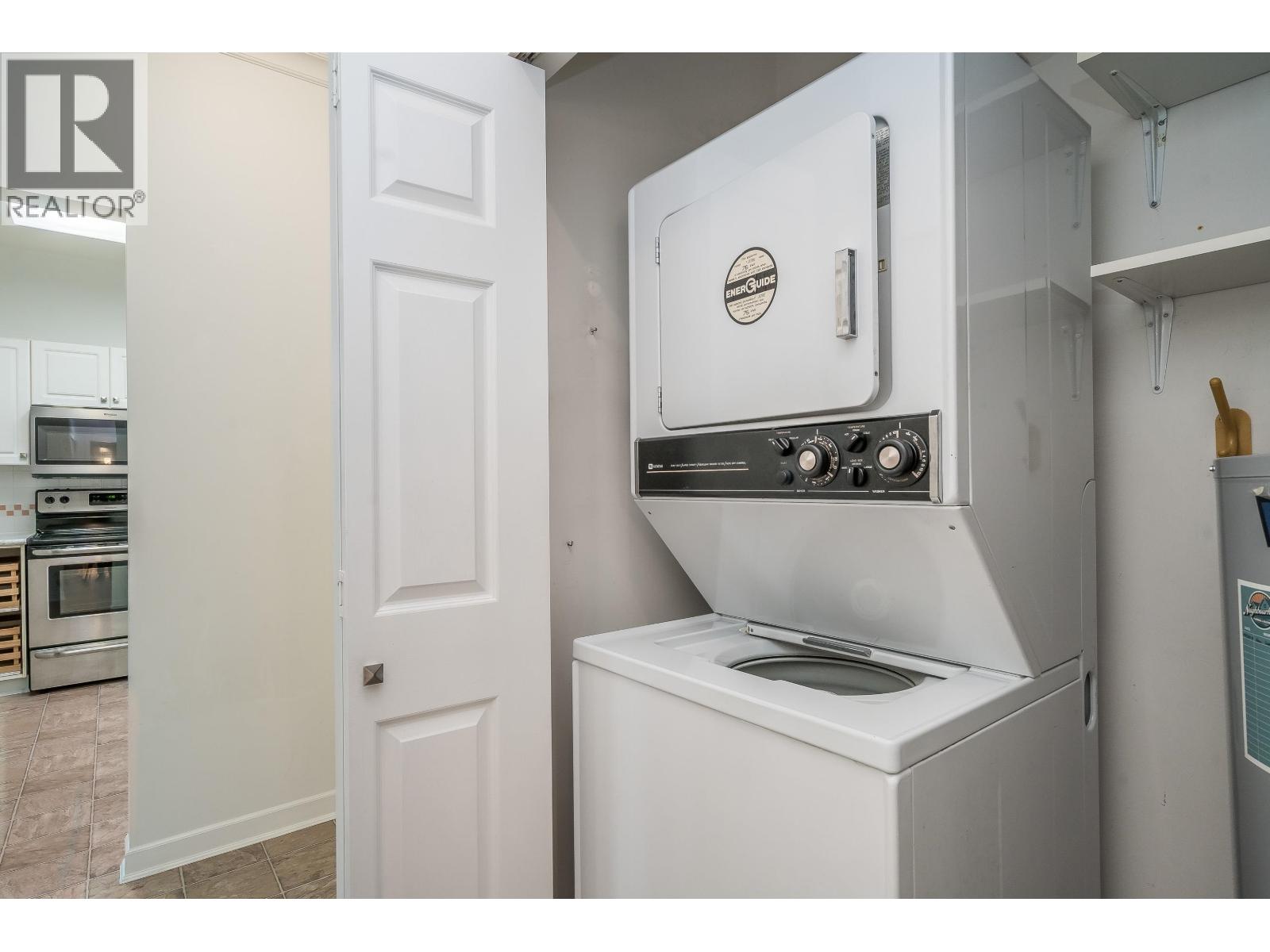 #305-4728 53 Street, Delta