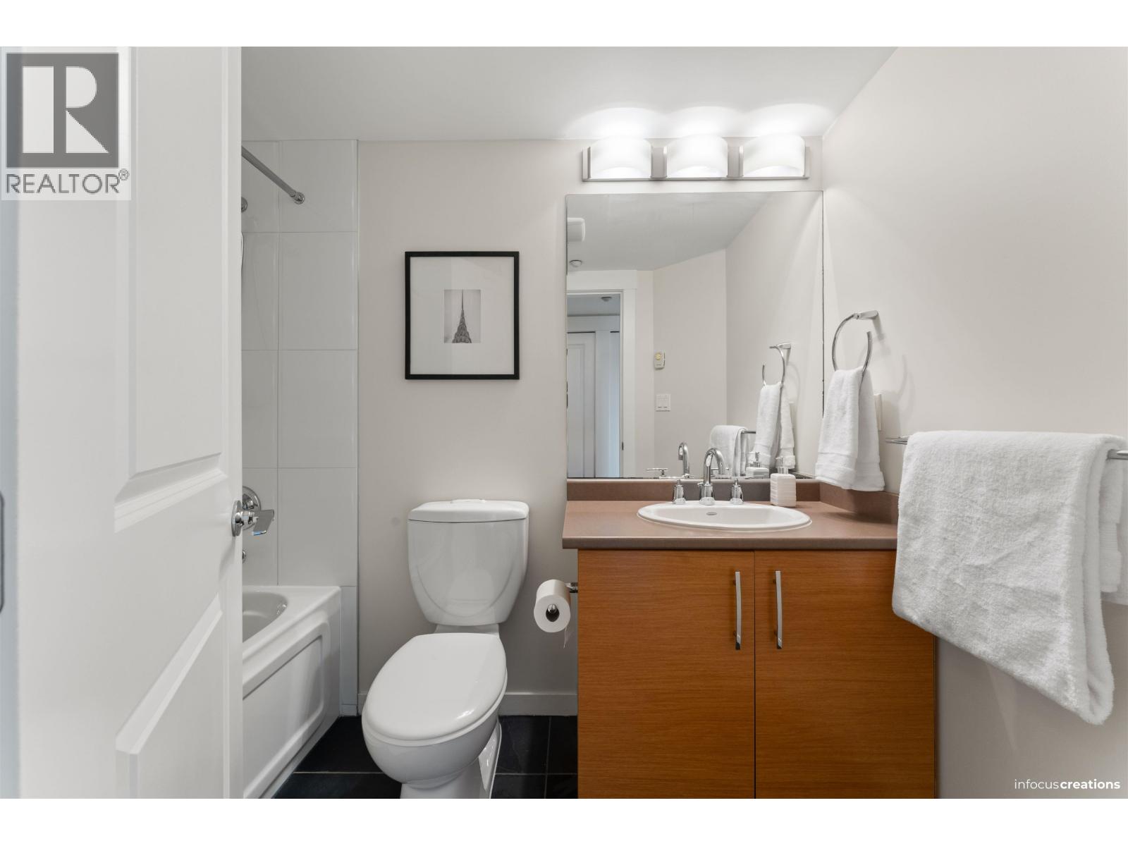 #209-1315 56 Street, Delta