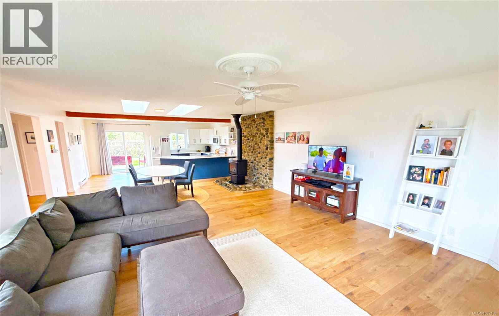 151 COOPER PL - Image 3