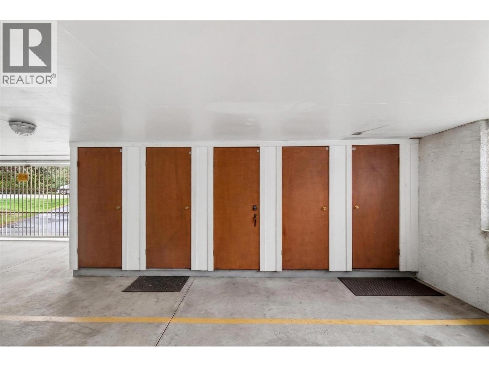 #8 100 ARCHIBALD STREET - 31