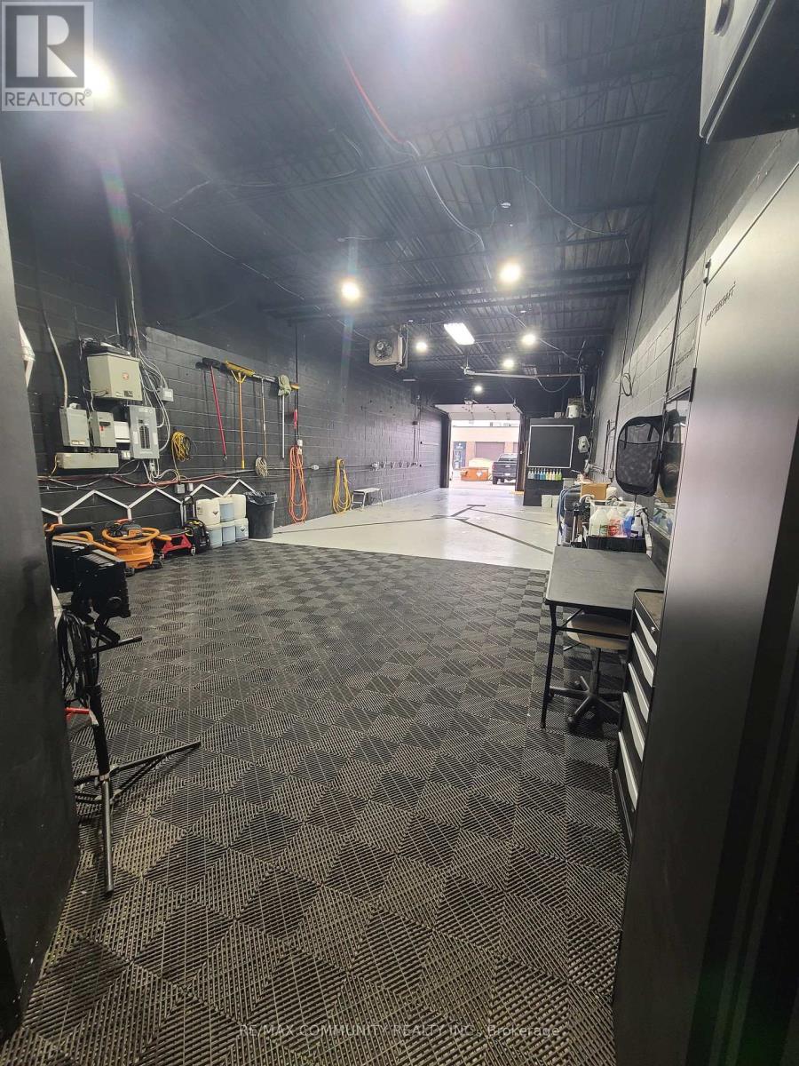 11 - 170 FINCHDENE SQUARE