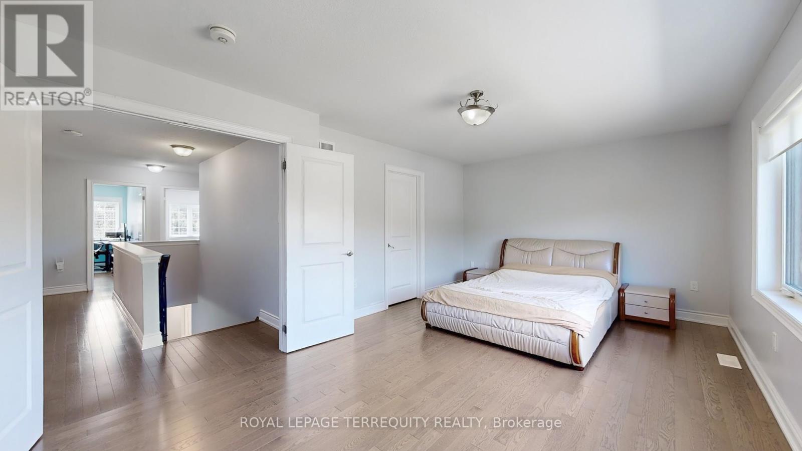 28 RICHMOND PARK DRIVE - 28