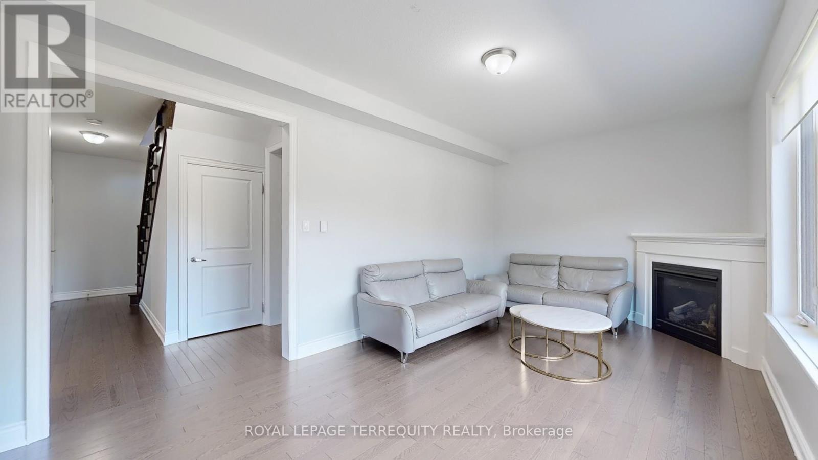 28 RICHMOND PARK DRIVE - 9
