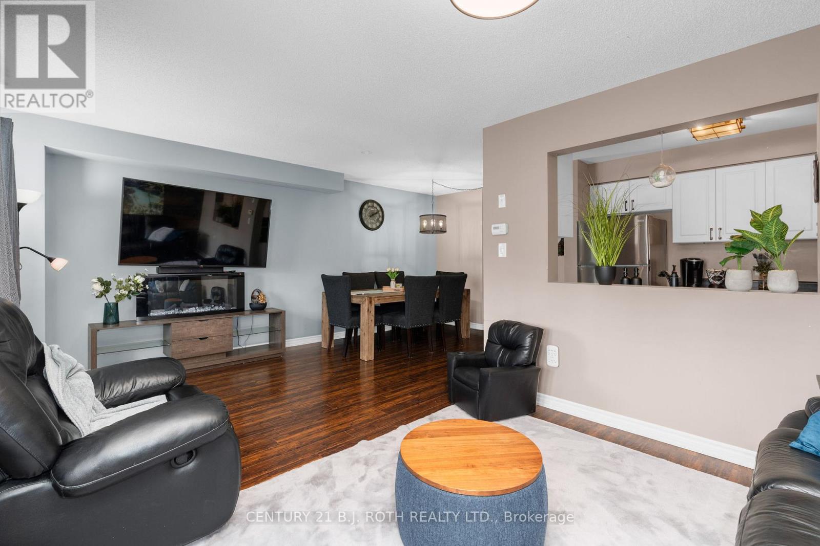 221 HARVIE ROAD - 16