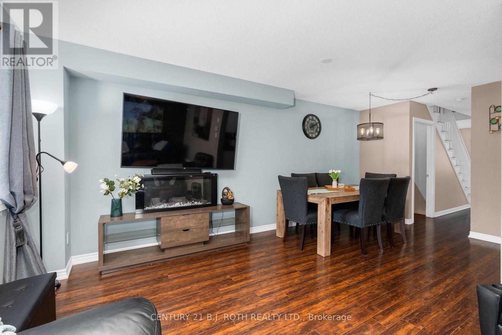 221 HARVIE ROAD - 17