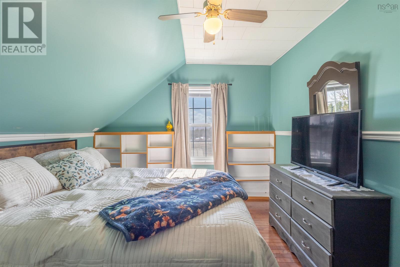 Property 21 of 36 of 1785 West Big Intervale Road