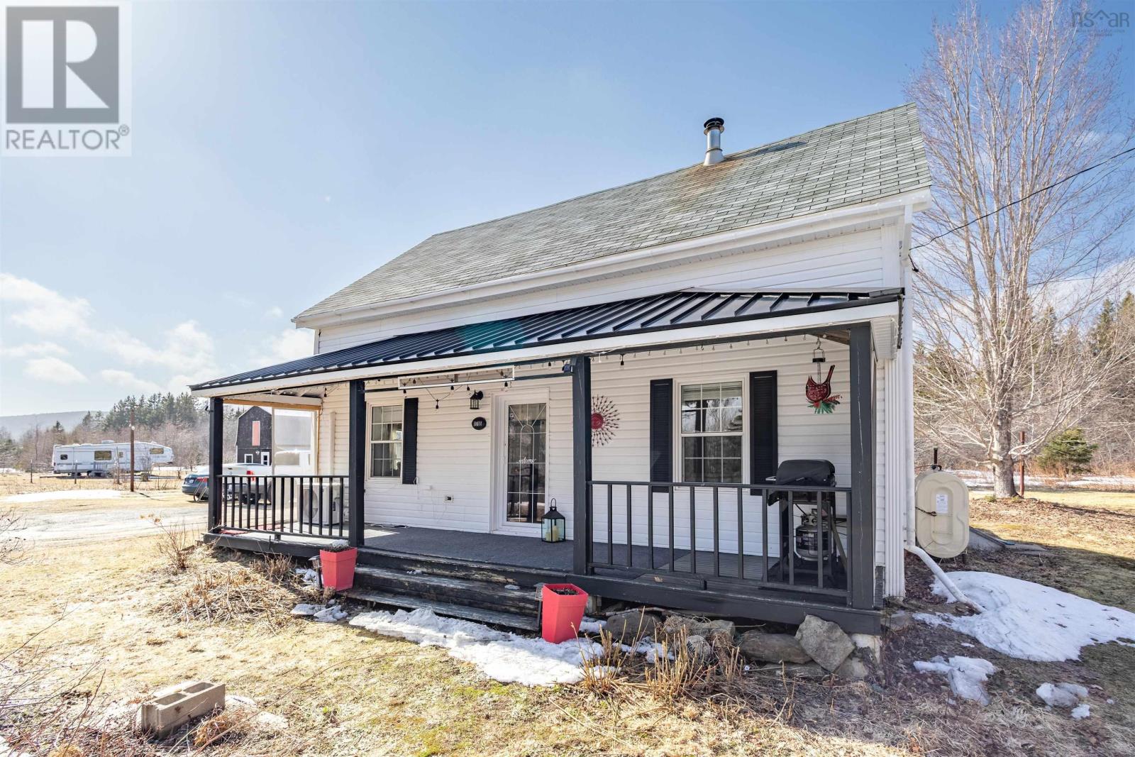 Property 26 of 36 of 1785 West Big Intervale Road