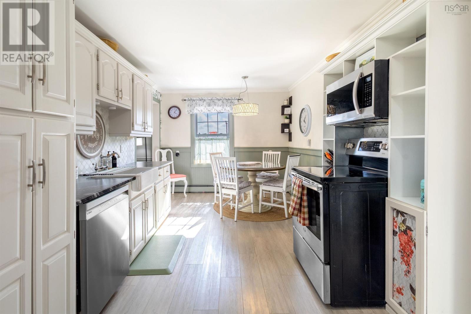 Property 5 of 36 of 1785 West Big Intervale Road