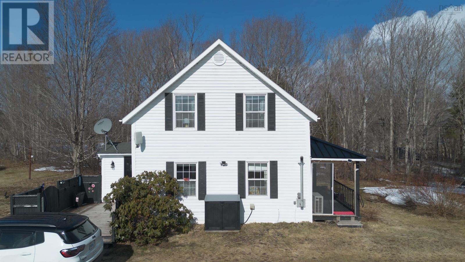 Property 28 of 36 of 1785 West Big Intervale Road