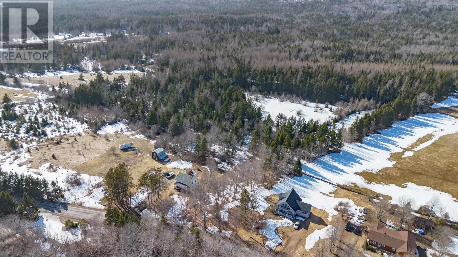 Property 30 of 36 of 1785 West Big Intervale Road