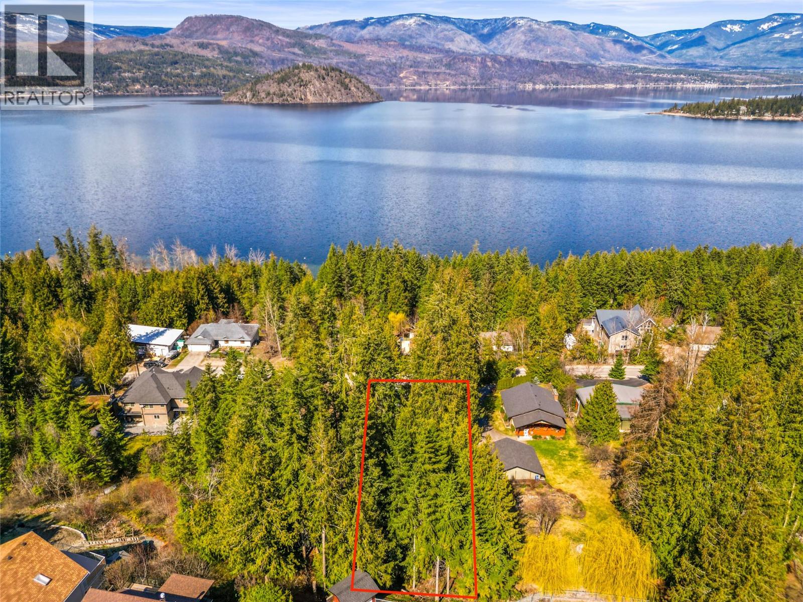 3071 CEDAR DRIVE - 3