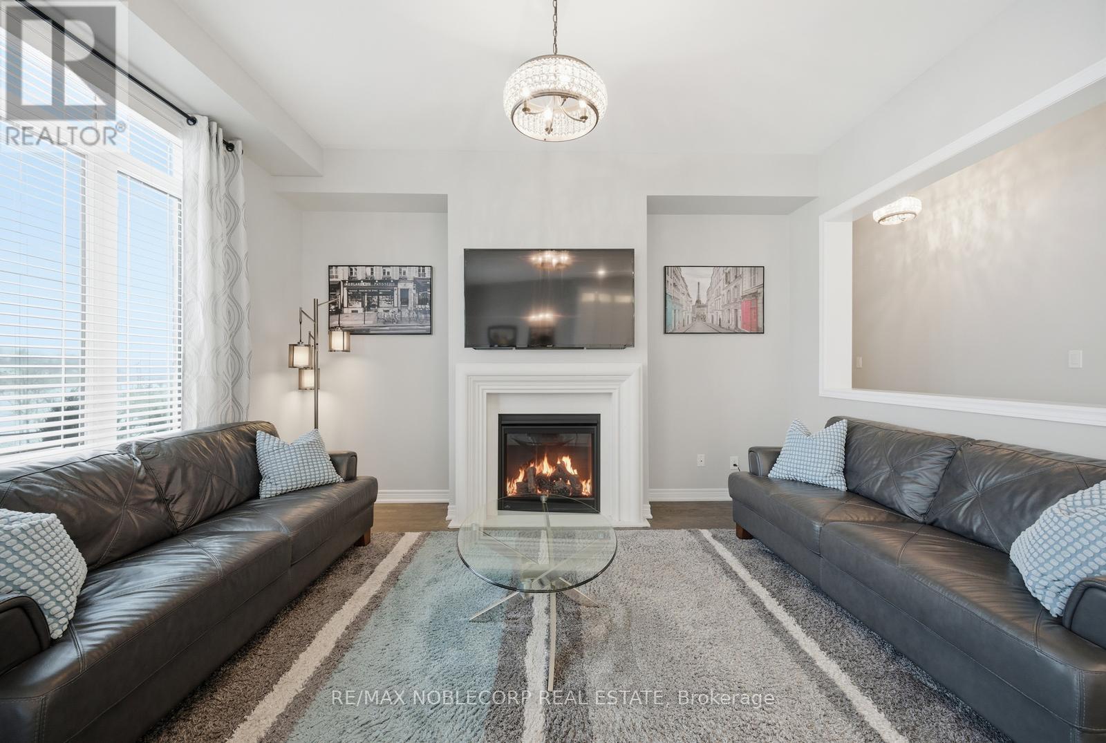 40 PIERCE PLACE - 18