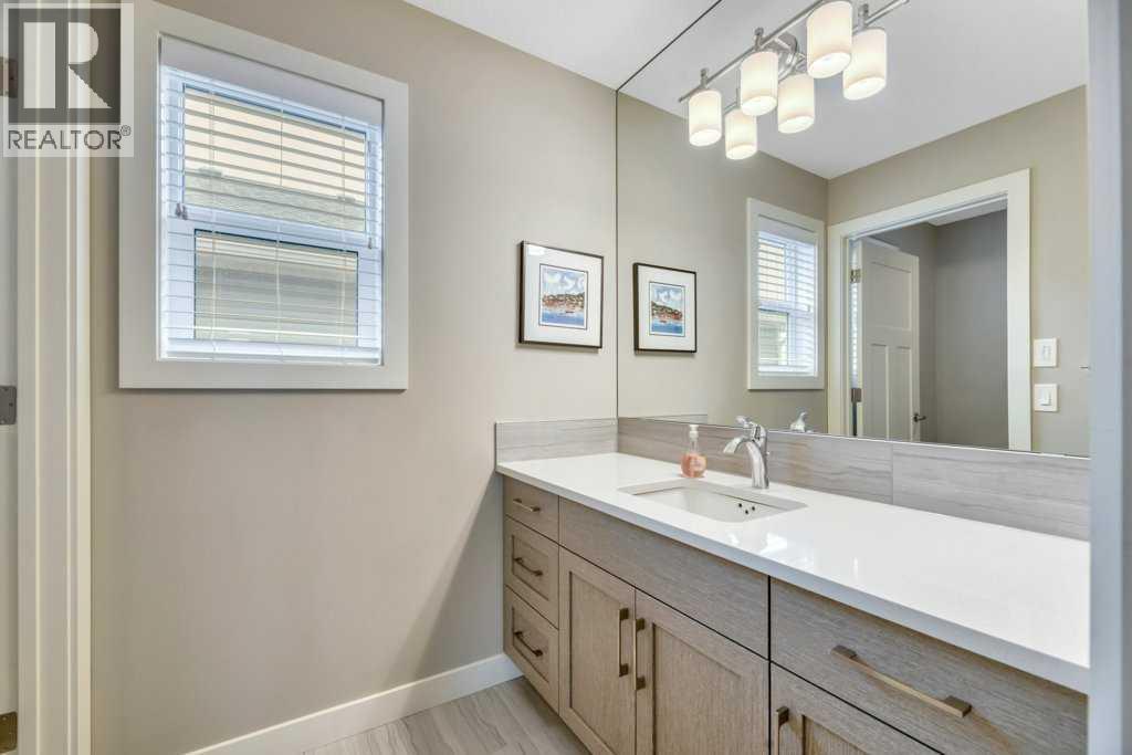 261 WILDROSE DRIVE - 42