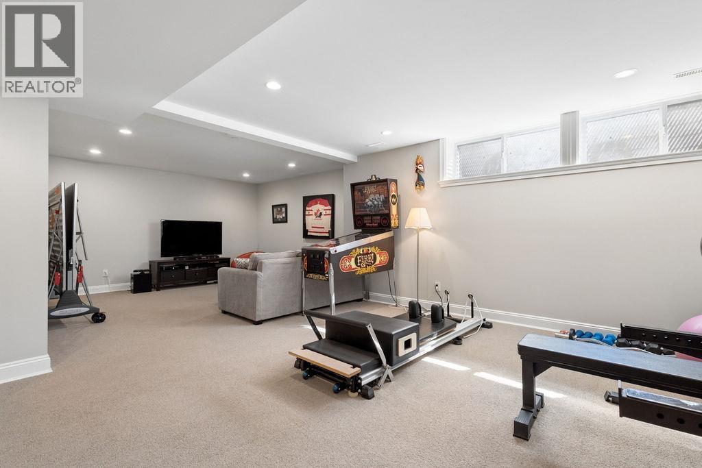 991 HAMPSHIRE ROAD, North Vancouver