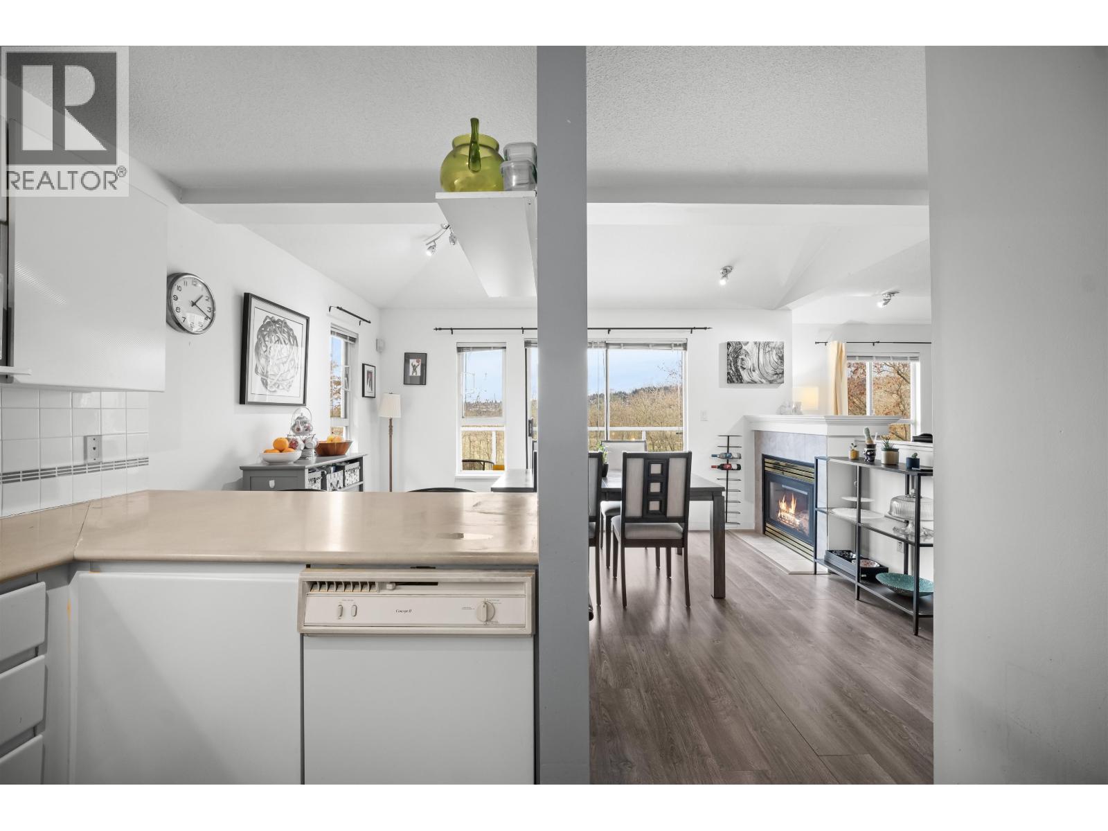 1145 O'FLAHERTY GATE, Port Coquitlam