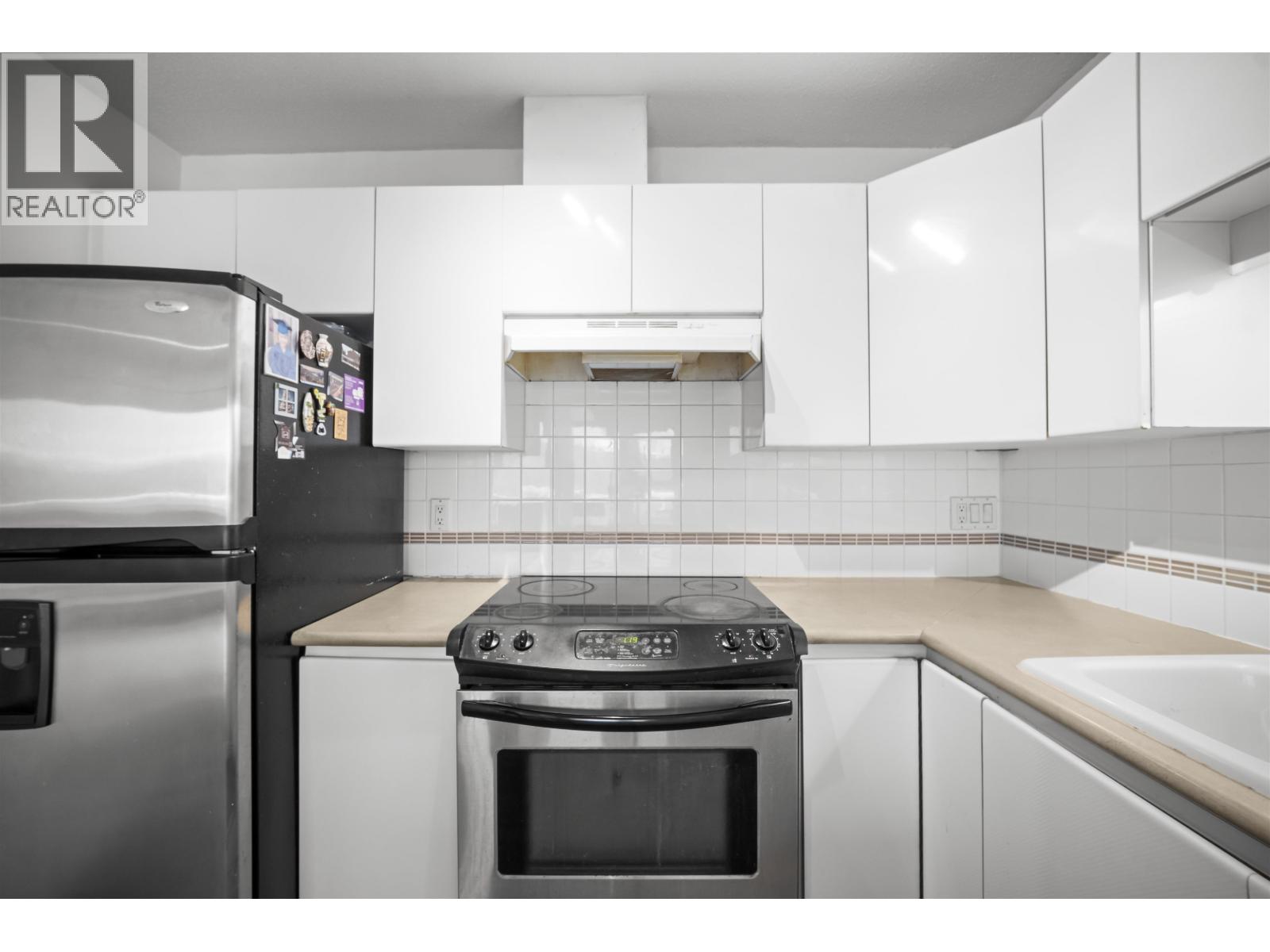 1145 O'FLAHERTY GATE, Port Coquitlam