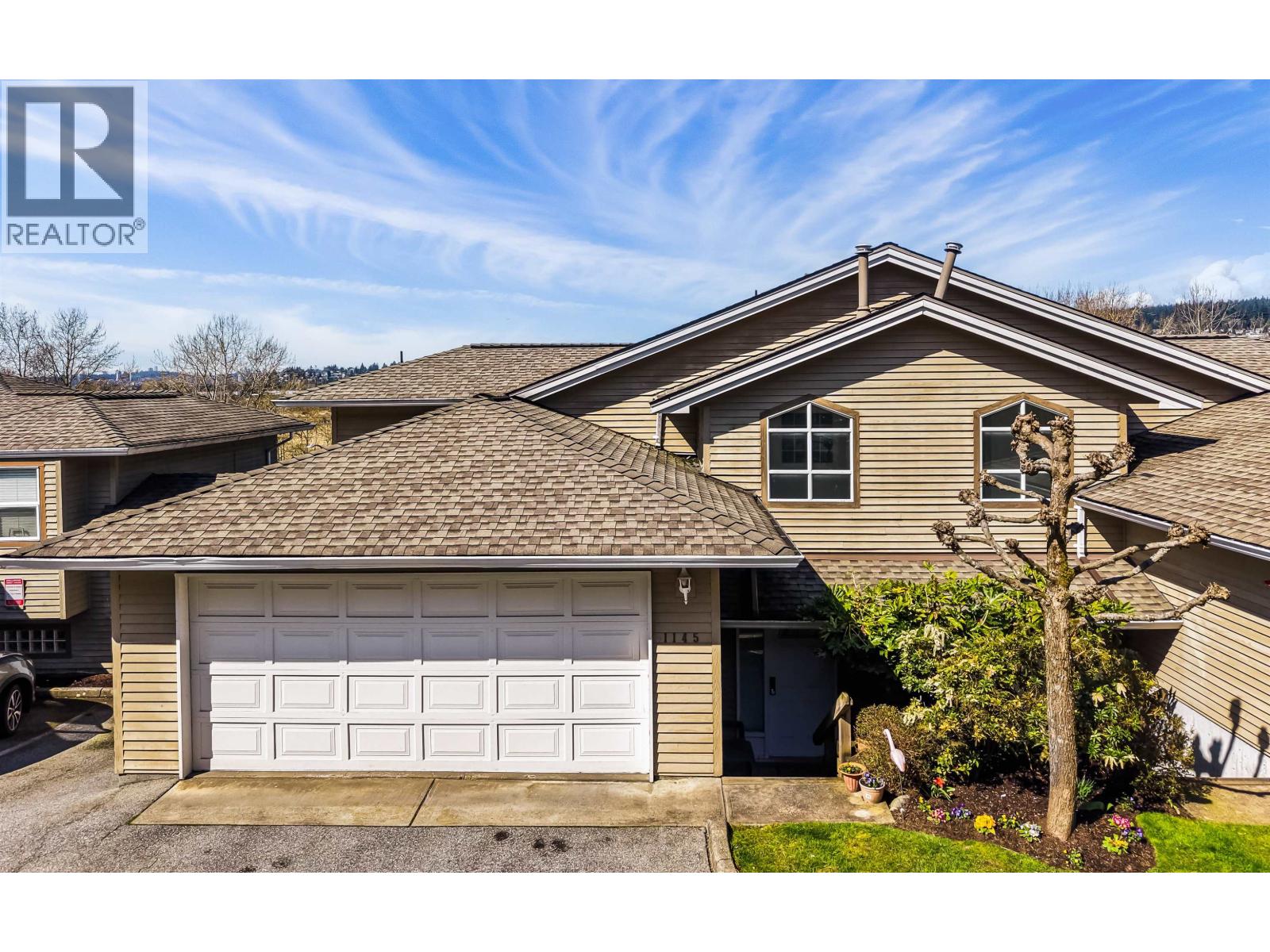 1145 O'FLAHERTY GATE, Port Coquitlam