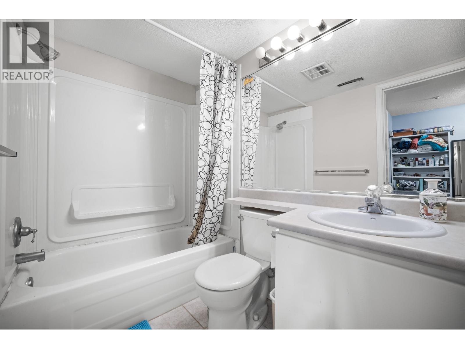 1145 O'FLAHERTY GATE, Port Coquitlam
