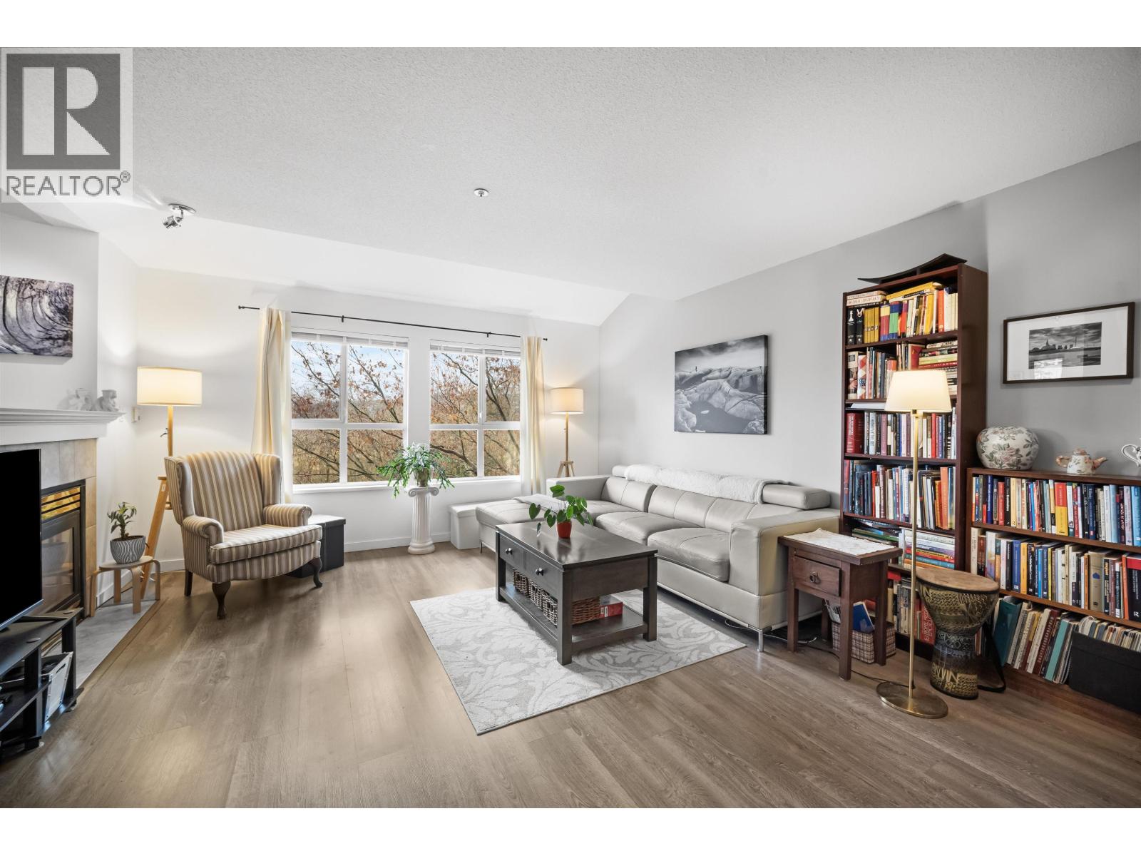1145 O'FLAHERTY GATE, Port Coquitlam