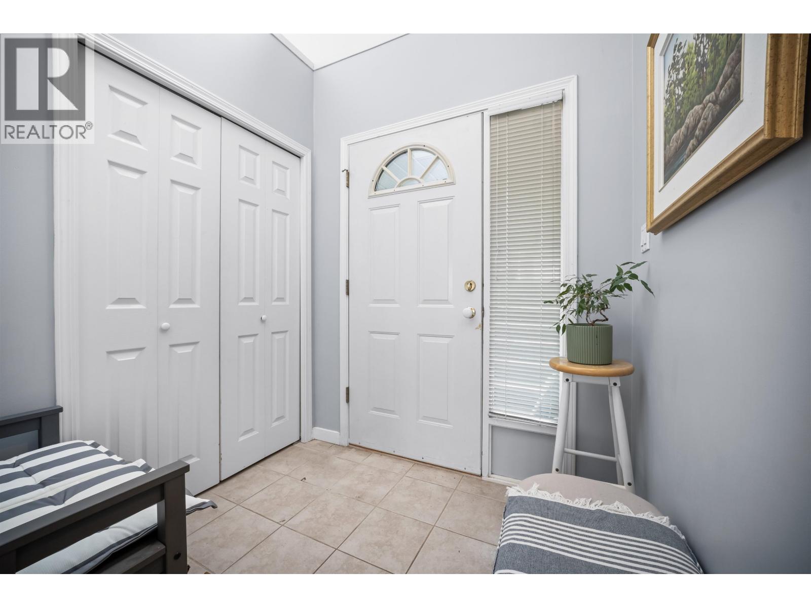 1145 O'FLAHERTY GATE, Port Coquitlam