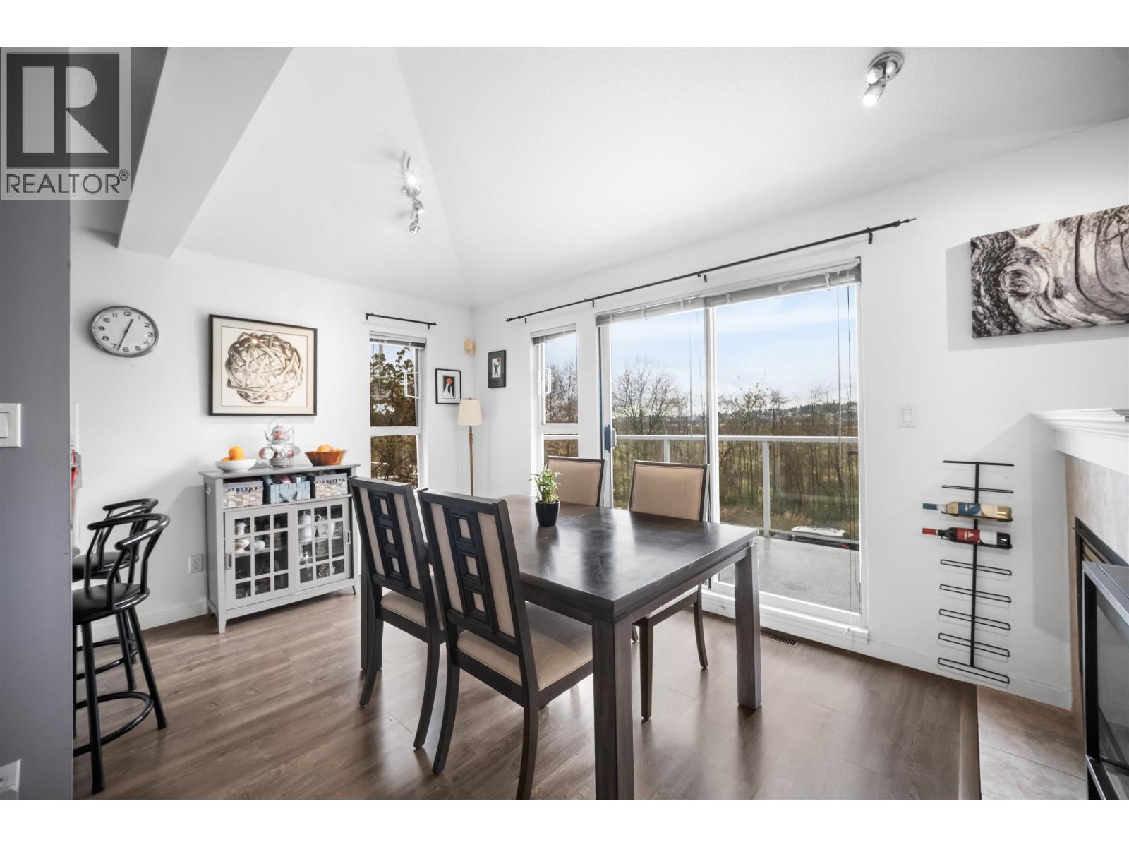 1145 O'FLAHERTY GATE, Port Coquitlam