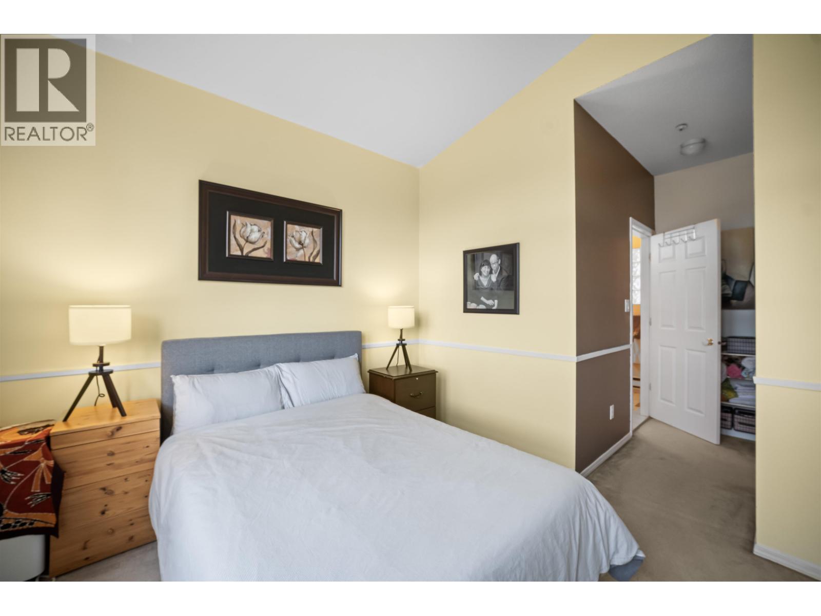 1145 O'FLAHERTY GATE, Port Coquitlam