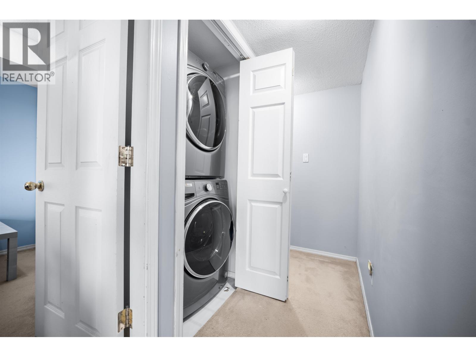 1145 O'FLAHERTY GATE, Port Coquitlam