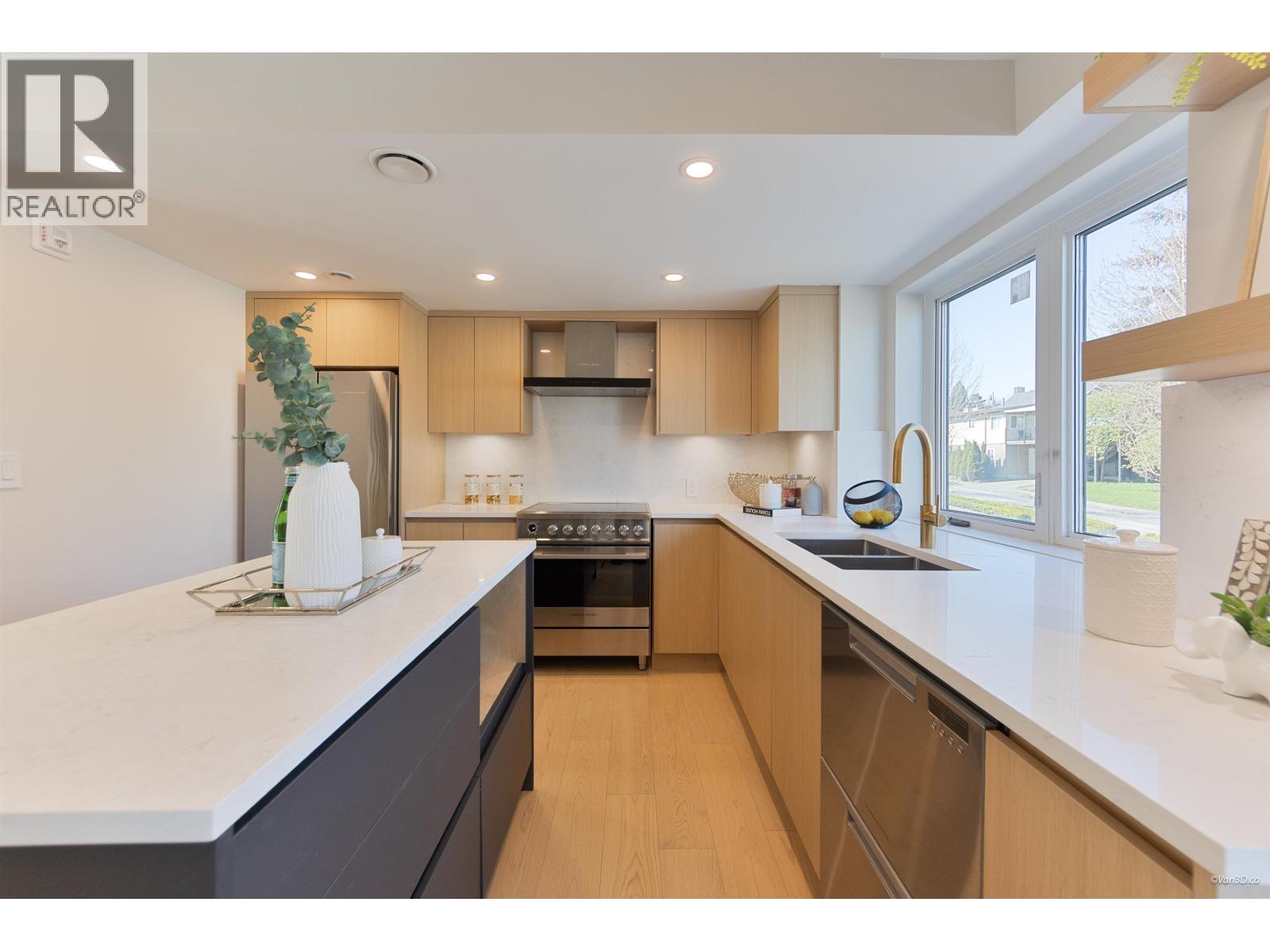 3420 KNIGHT STREET, Vancouver