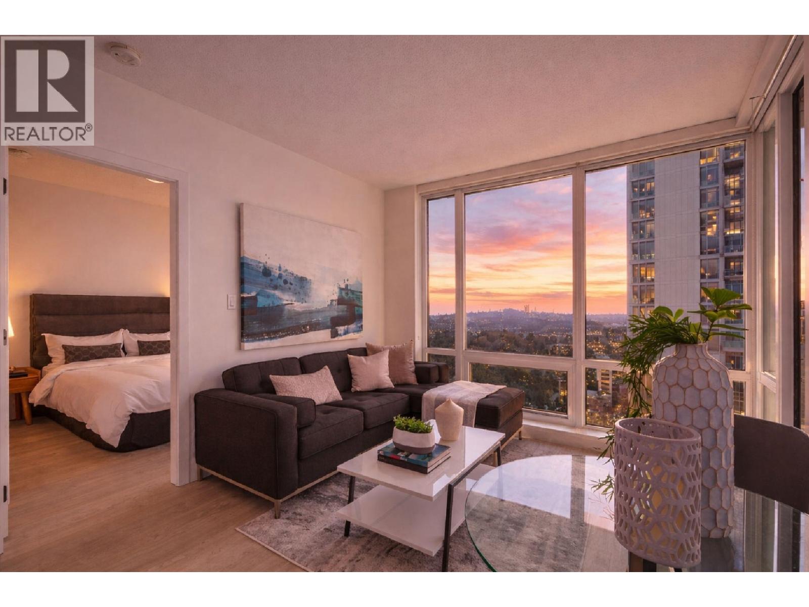 1804 680 SEYLYNN CRESCENT