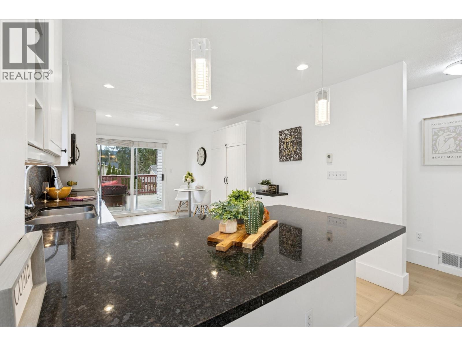 3638 MAGINNIS AVENUE — photo 14